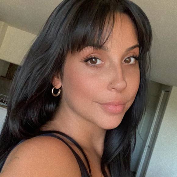 Meet your Posher, Abby - Picture 1 of 1